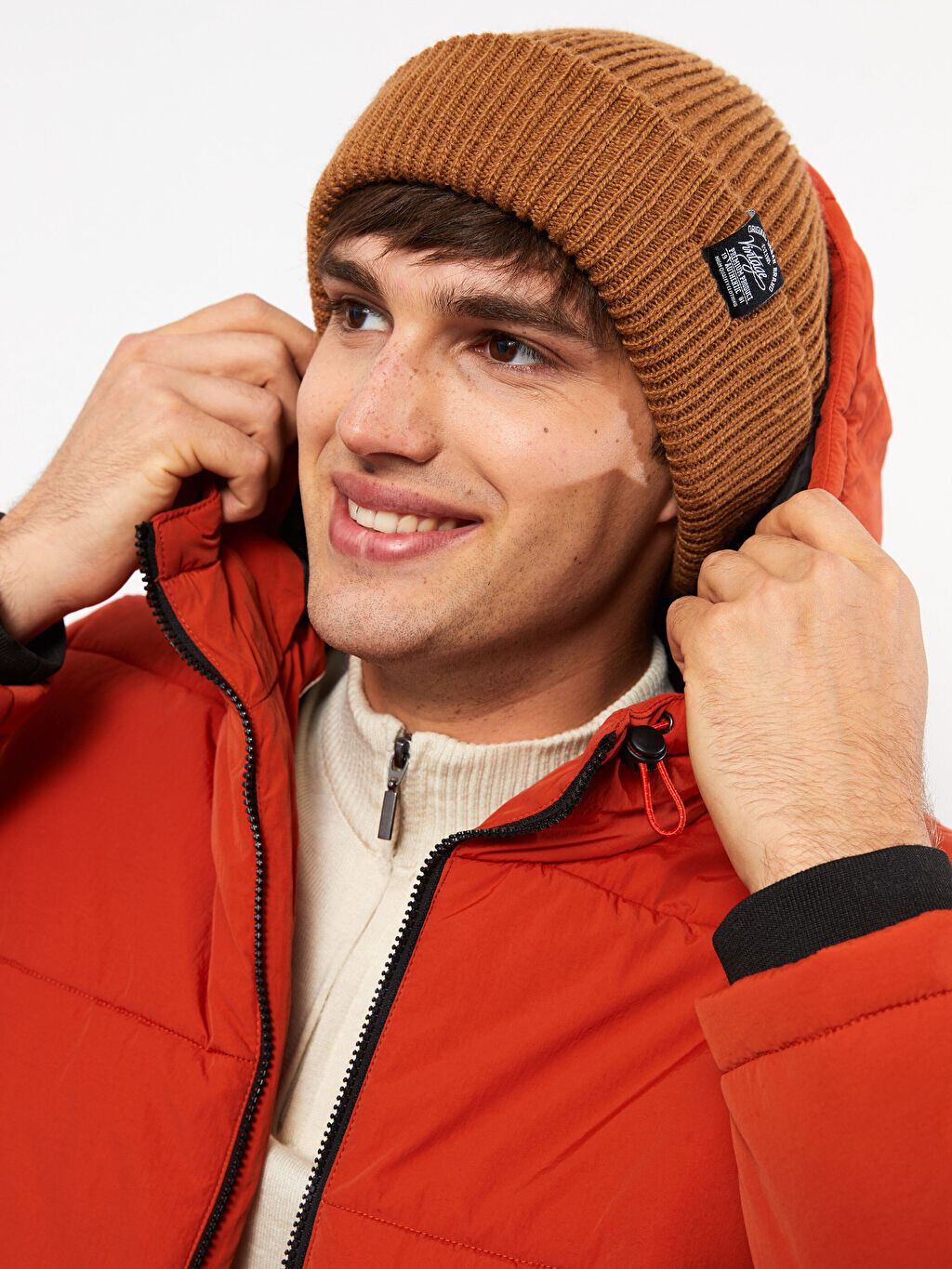 

Мужская шапка с принтом этикетки LCW Accessories