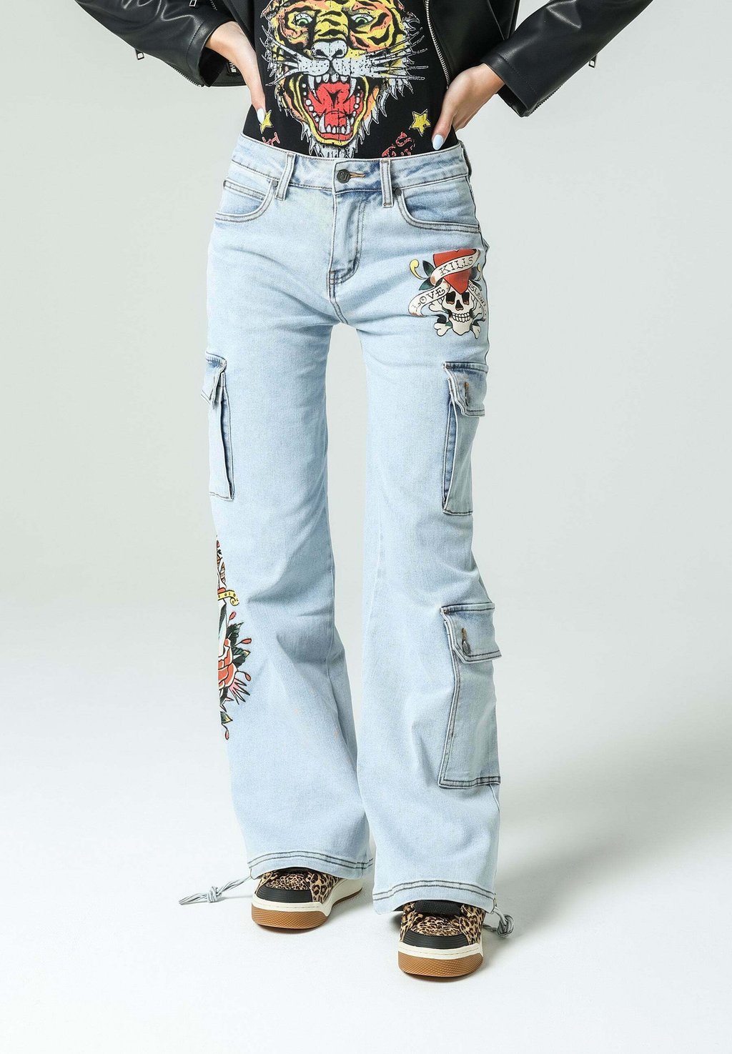 Расклешенные джинсы Ed Hardy
