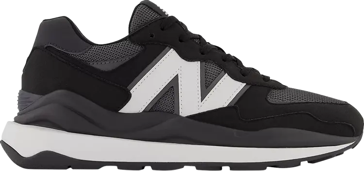 

Кроссовки New Balance 57/40 Big Kid Wide 'Black White', черный