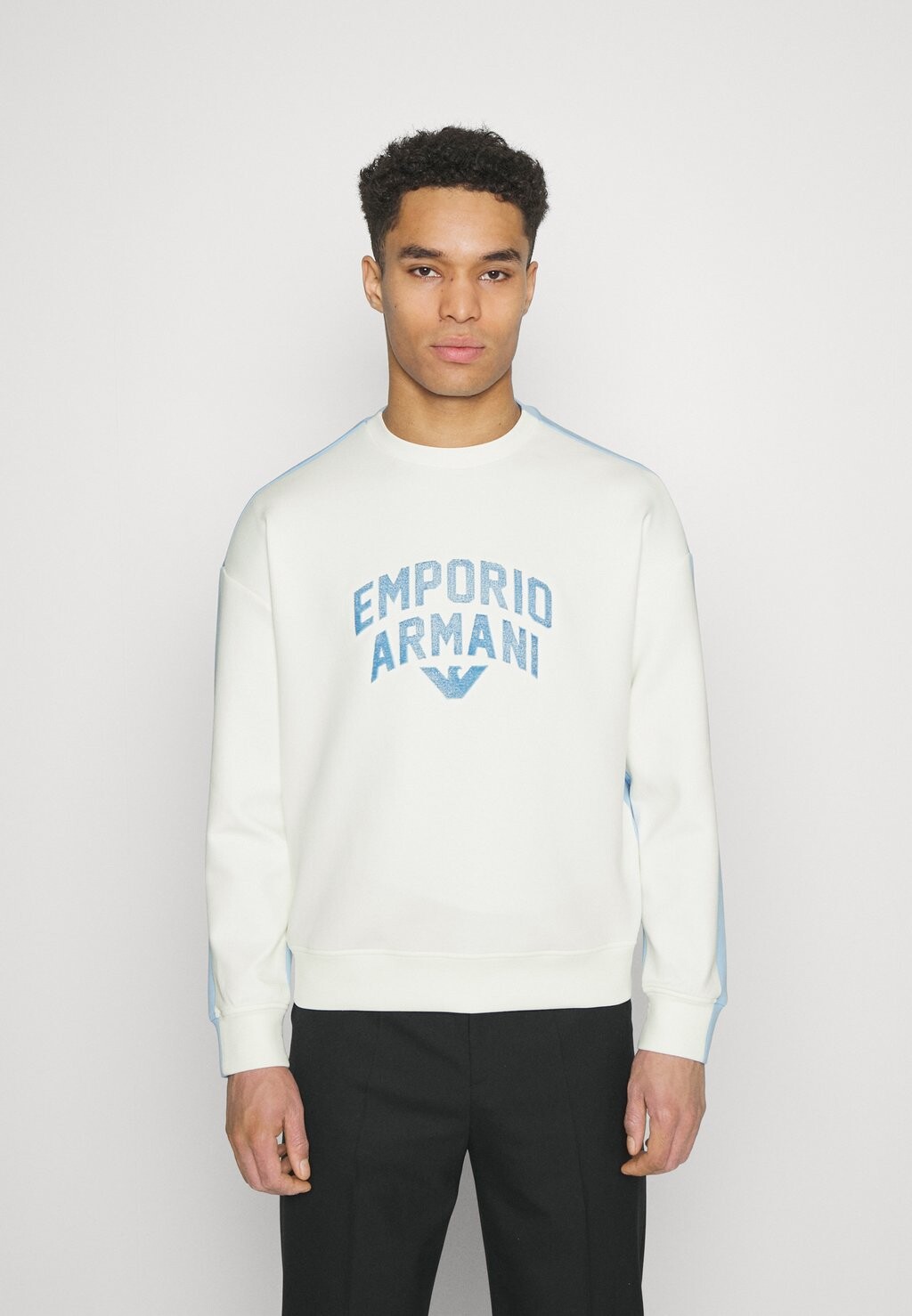 

Толстовка Emporio Armani