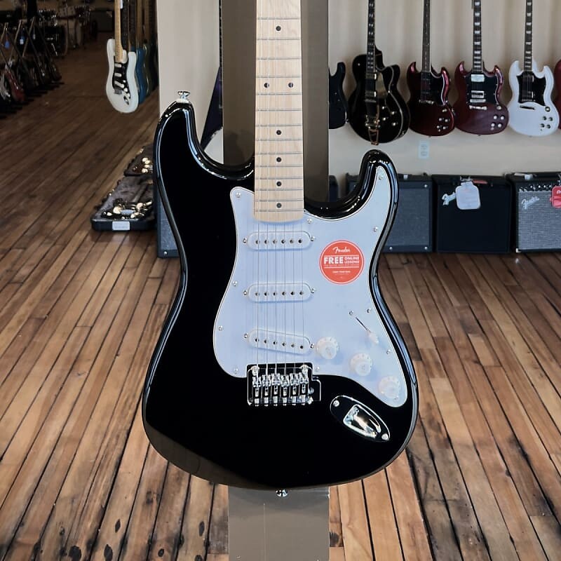 

AFFINITY SERIES STRATOCASTER-черный Squier