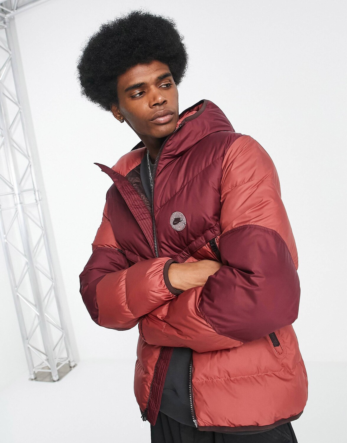 

Коричневое утепленное пальто с капюшоном на молнии Nike Sports Utility
