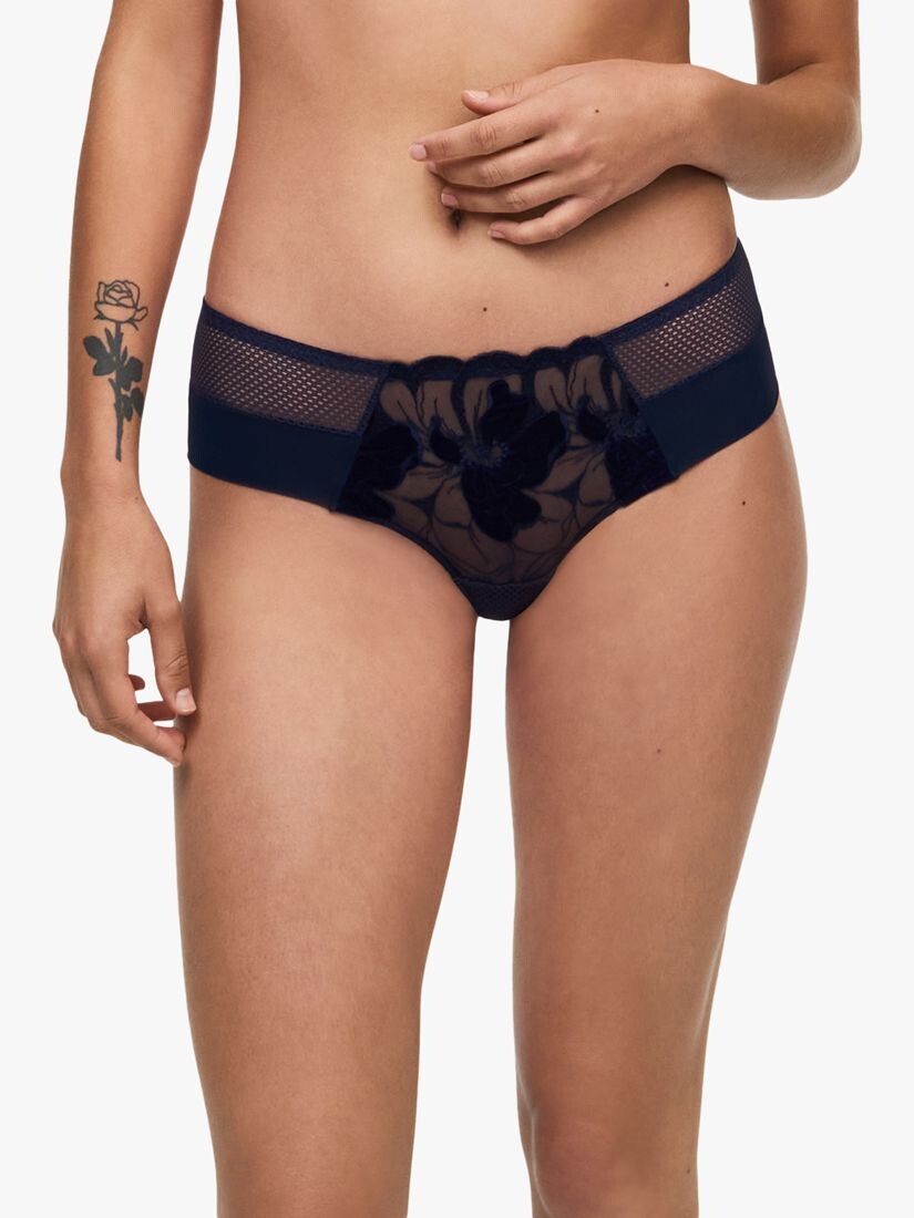 

Трусики Chantelle Fleurs Signature Shorty, бархатный морской синий