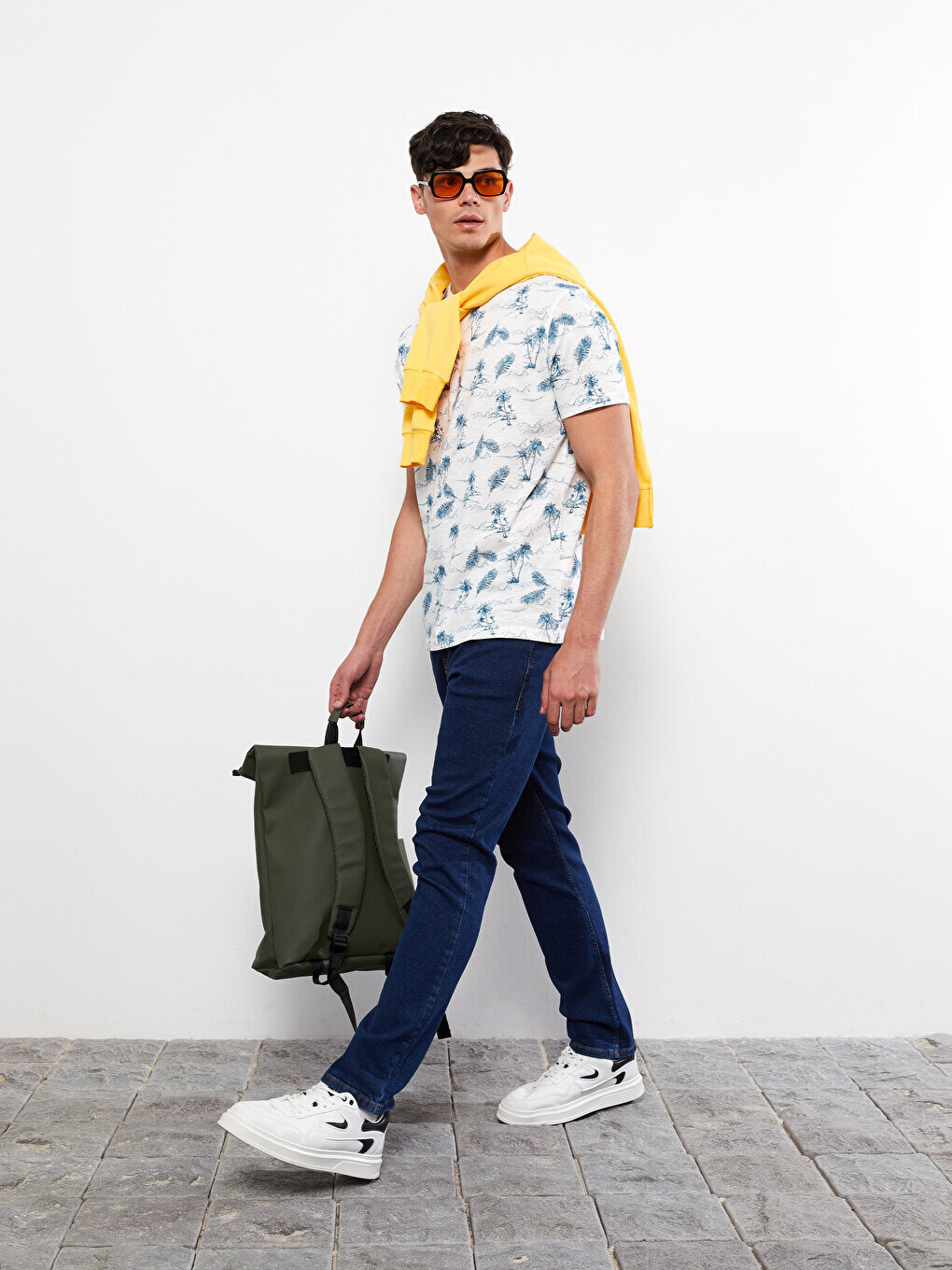 

779 Мужские джинсовые брюки стандартного кроя LCW Jeans, темное родео