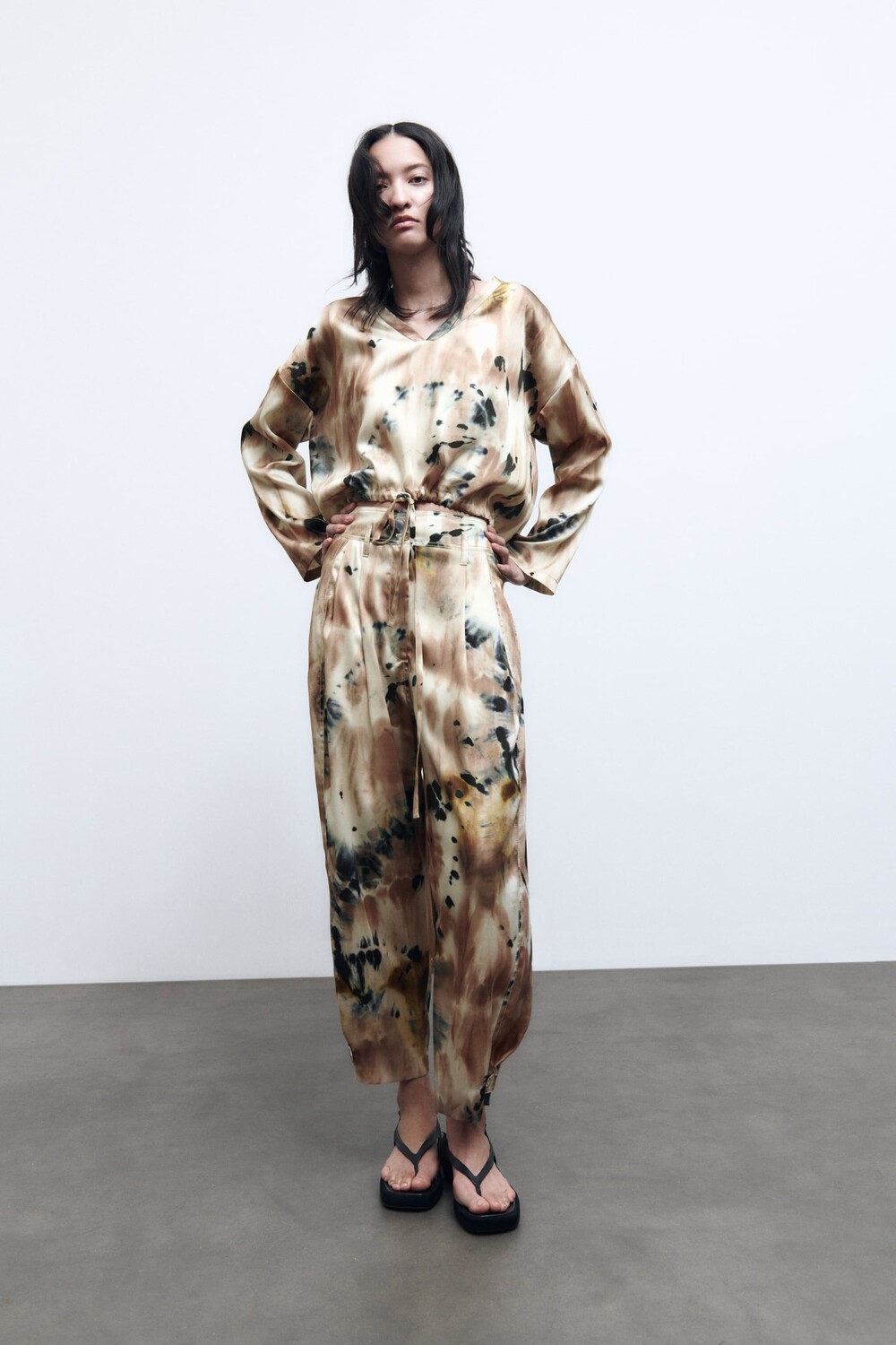 

Брюки из баллонов tie dye ZARA, разноцветный