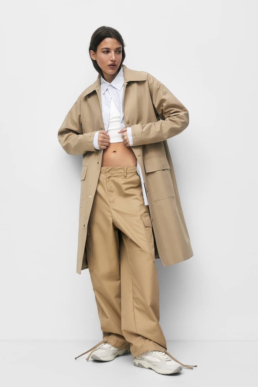 

Легкий тренч - лимитированная серия Pull&Bear