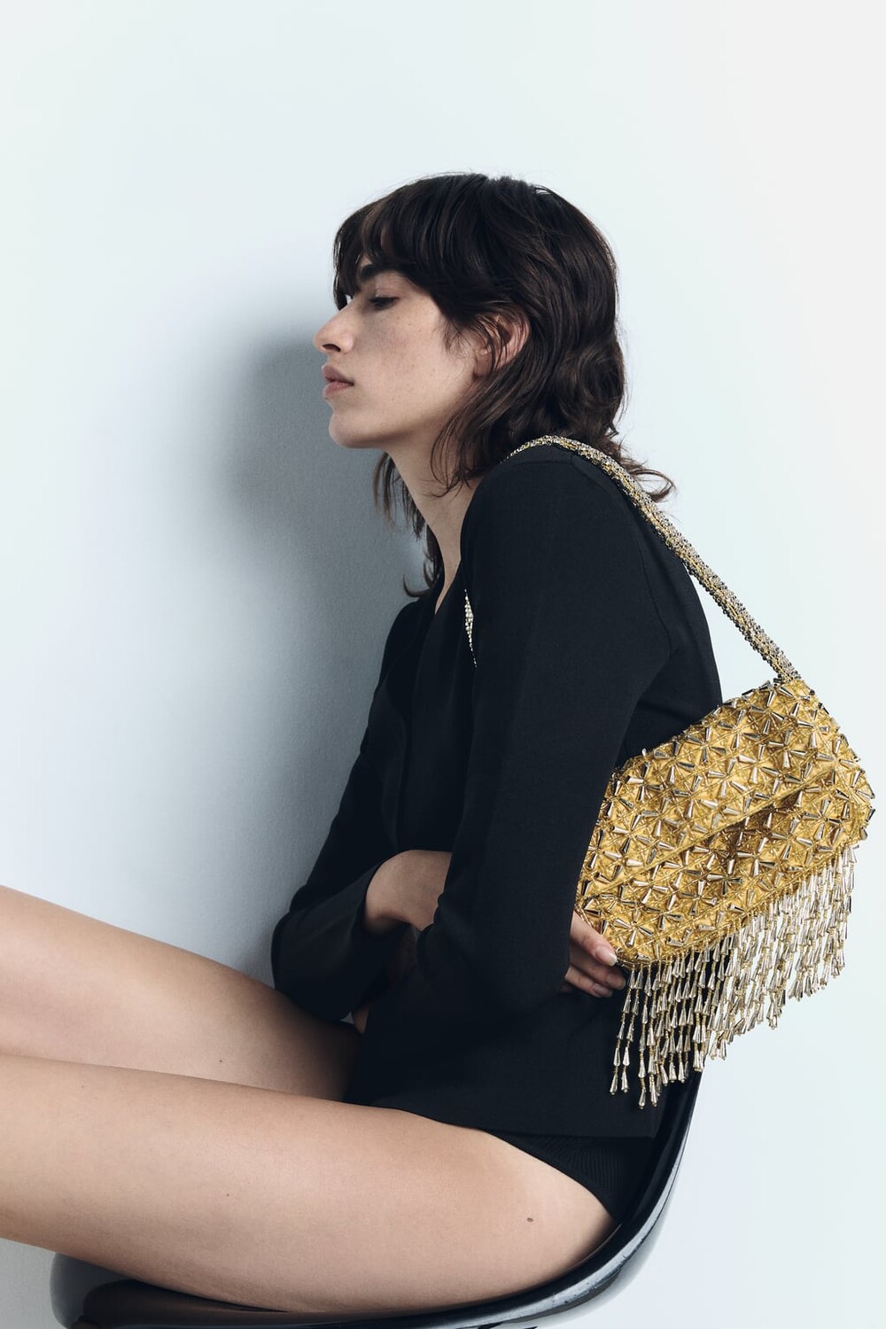 

Сумка на плечо из бисера с бахромой ZARA, золотой