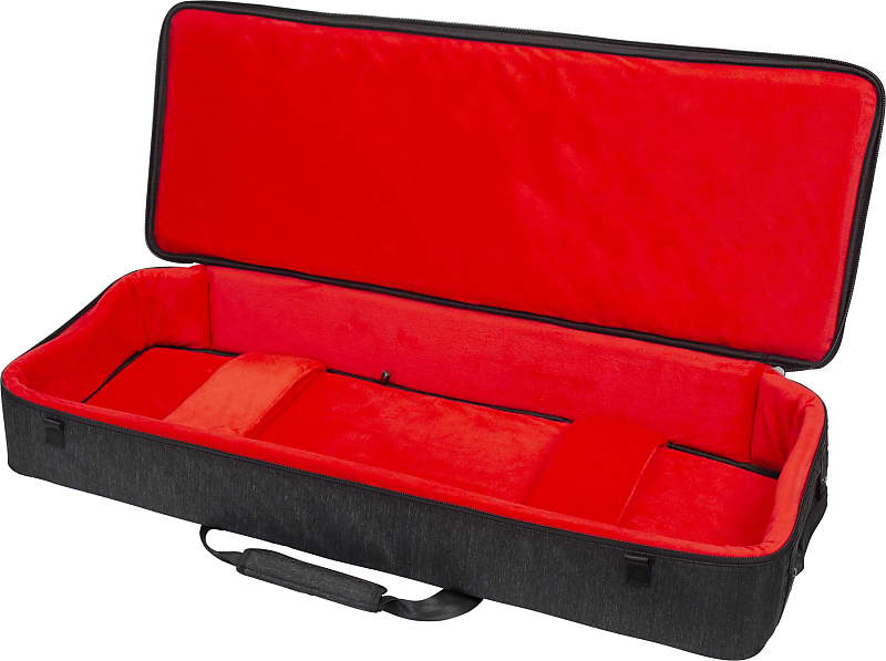 цена Gator Transit Keyboard Gig Bag Защитная сумка для 61-Note Slim Keyboards GTK61SL-BLK