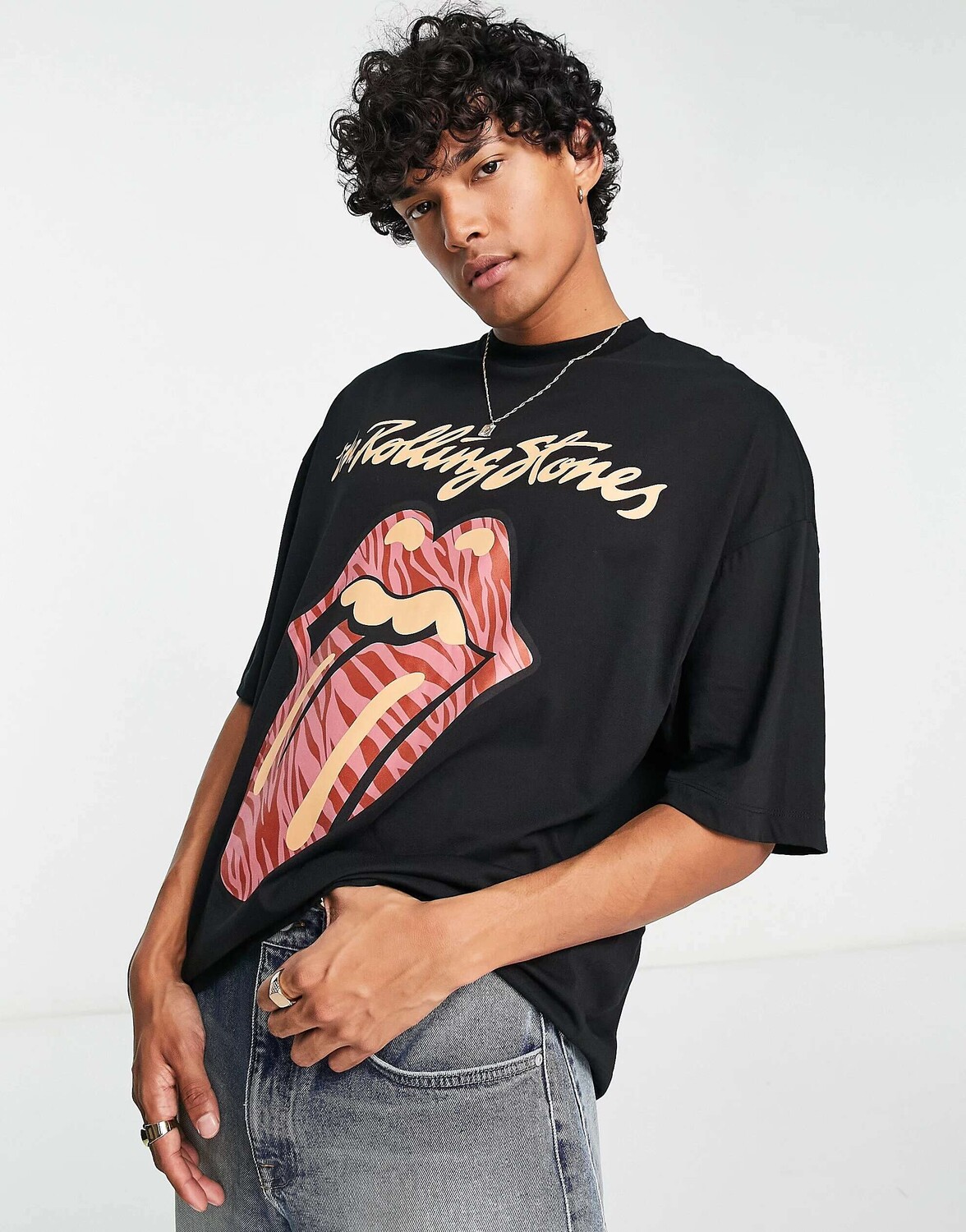 

Черная оверсайз-футболка с принтом Rolling Stones ASOS, Черный
