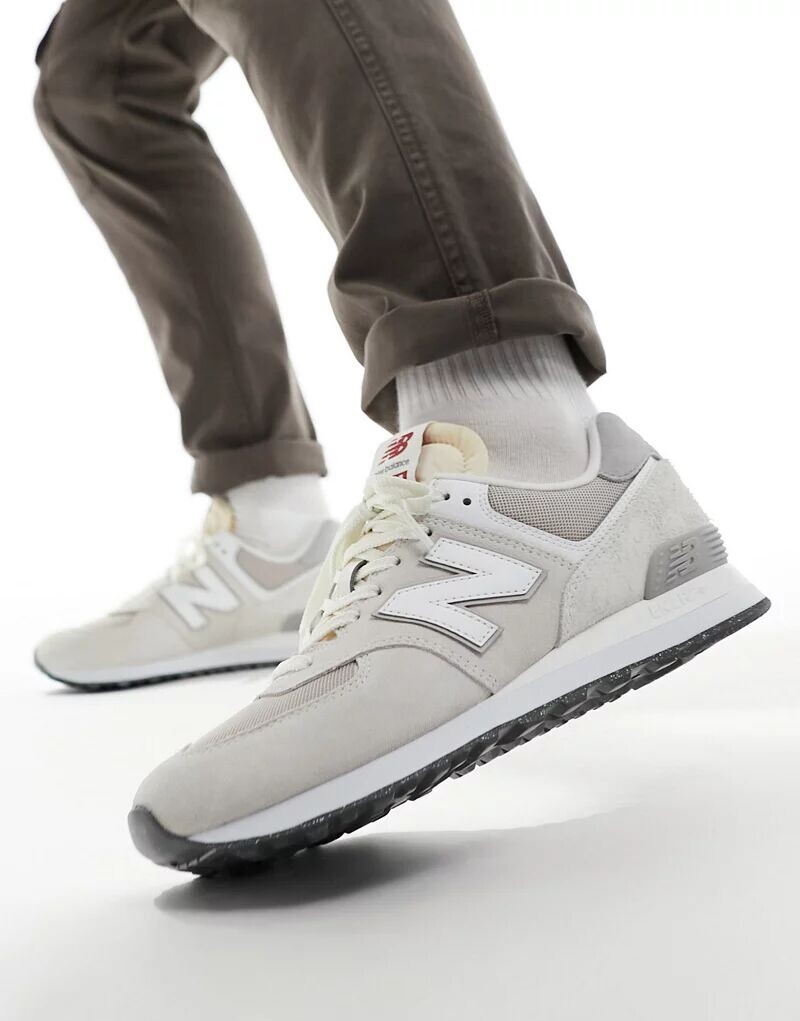 

Светло-серые кроссовки New Balance 574