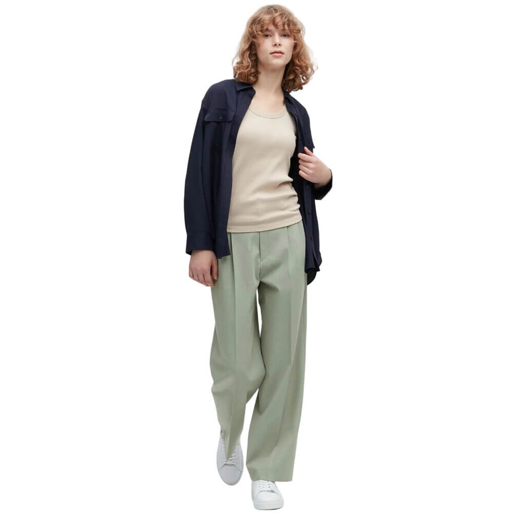 

Брюки Uniqlo Pleated Loose Trousers (Spring New Arrival), зеленый