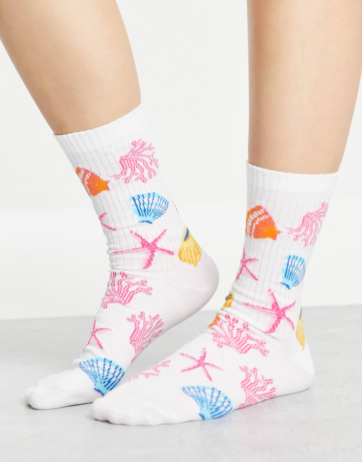 

Разноцветные носки с морским принтом ASOS DESIGN