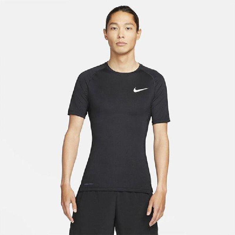 

Футболка Nike, черный
