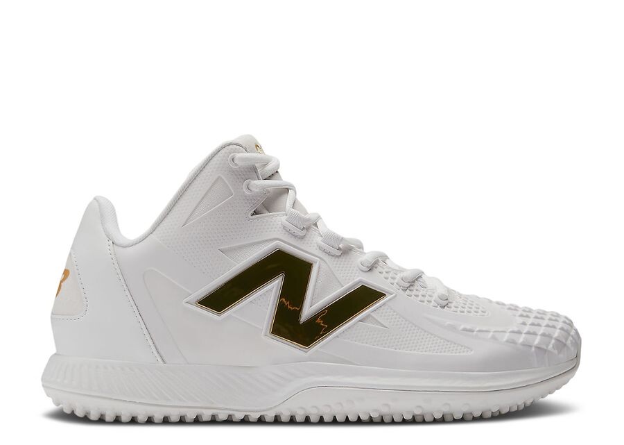 

Кроссовки New Balance Ohtani 1 TF, цвет White Metallic Gold