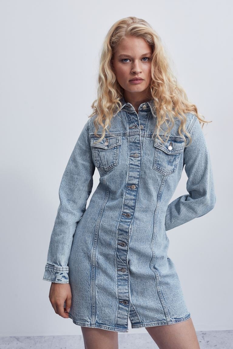 

Джинсовое платье облегающего кроя H&M, светло-голубой деним