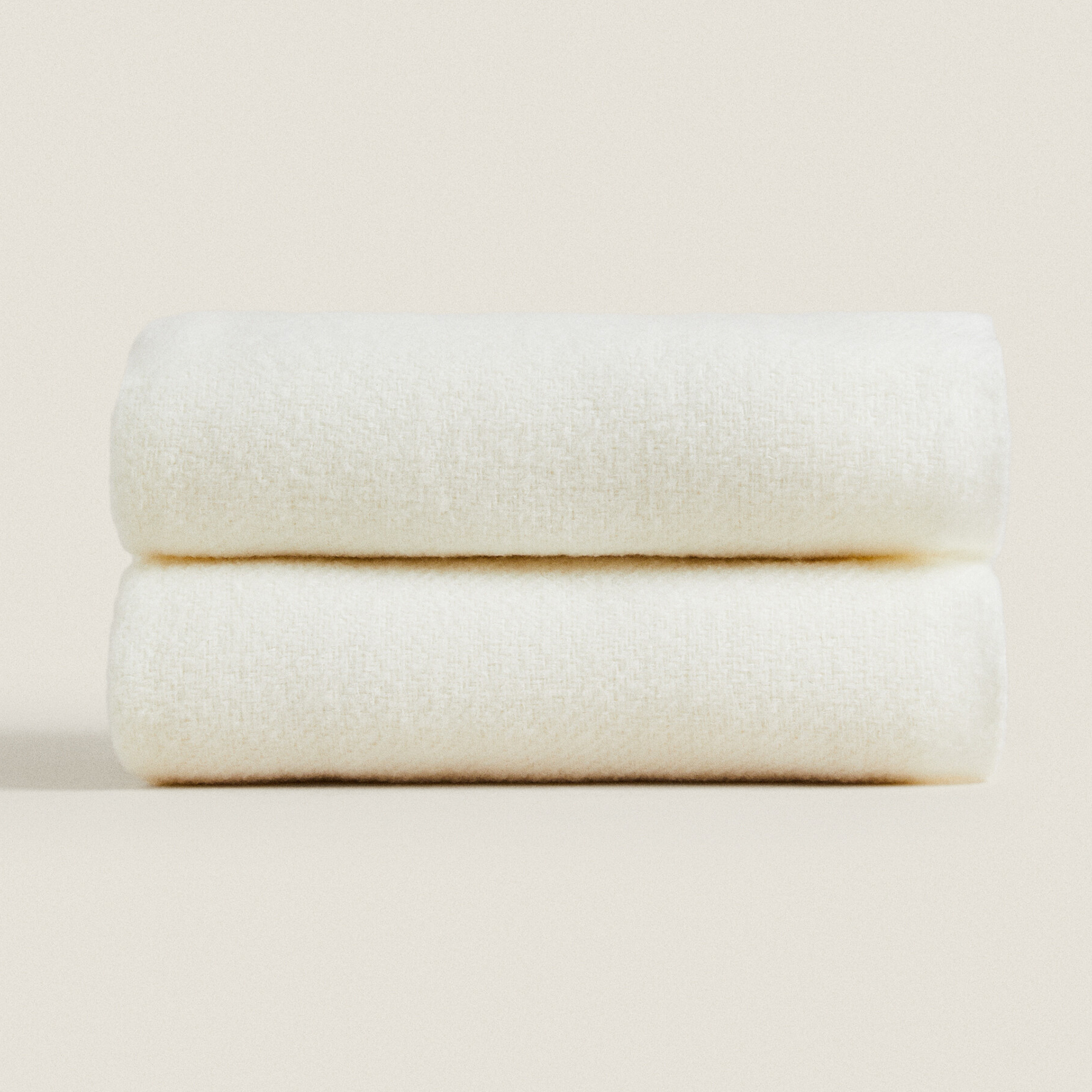 Плед Zara Home Fringed Wool, кремово-белый