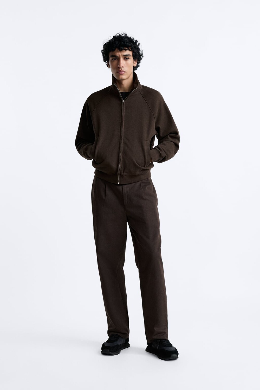

Тяжелая куртка на молнии ZARA