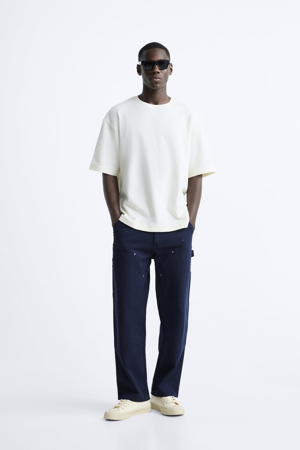 

Текстурная футболка Zara, экрю, Серый