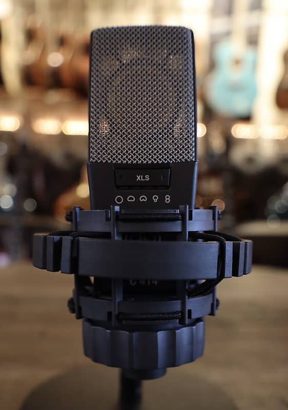 Конденсаторный микрофон AKG C414 цена и фото