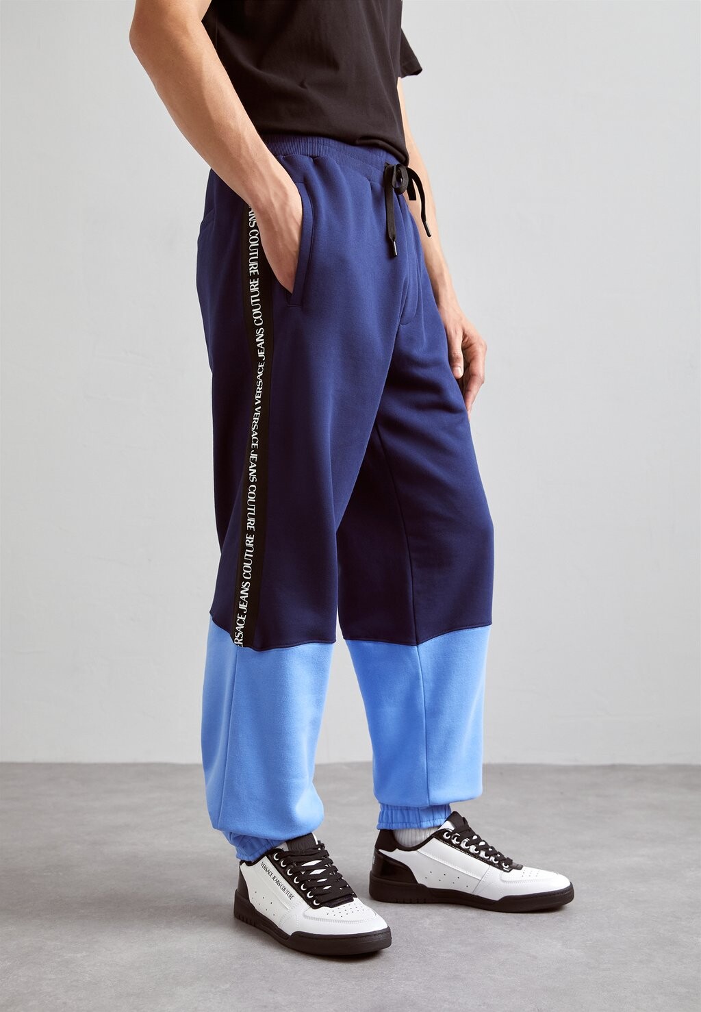 

Спортивные брюки Tape Mix Versace Jeans Couture, цвет navy