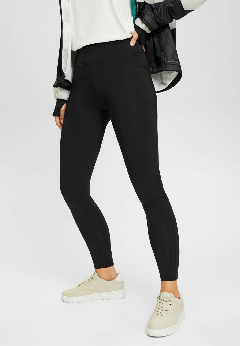 

Тайтсы Esprit, черный