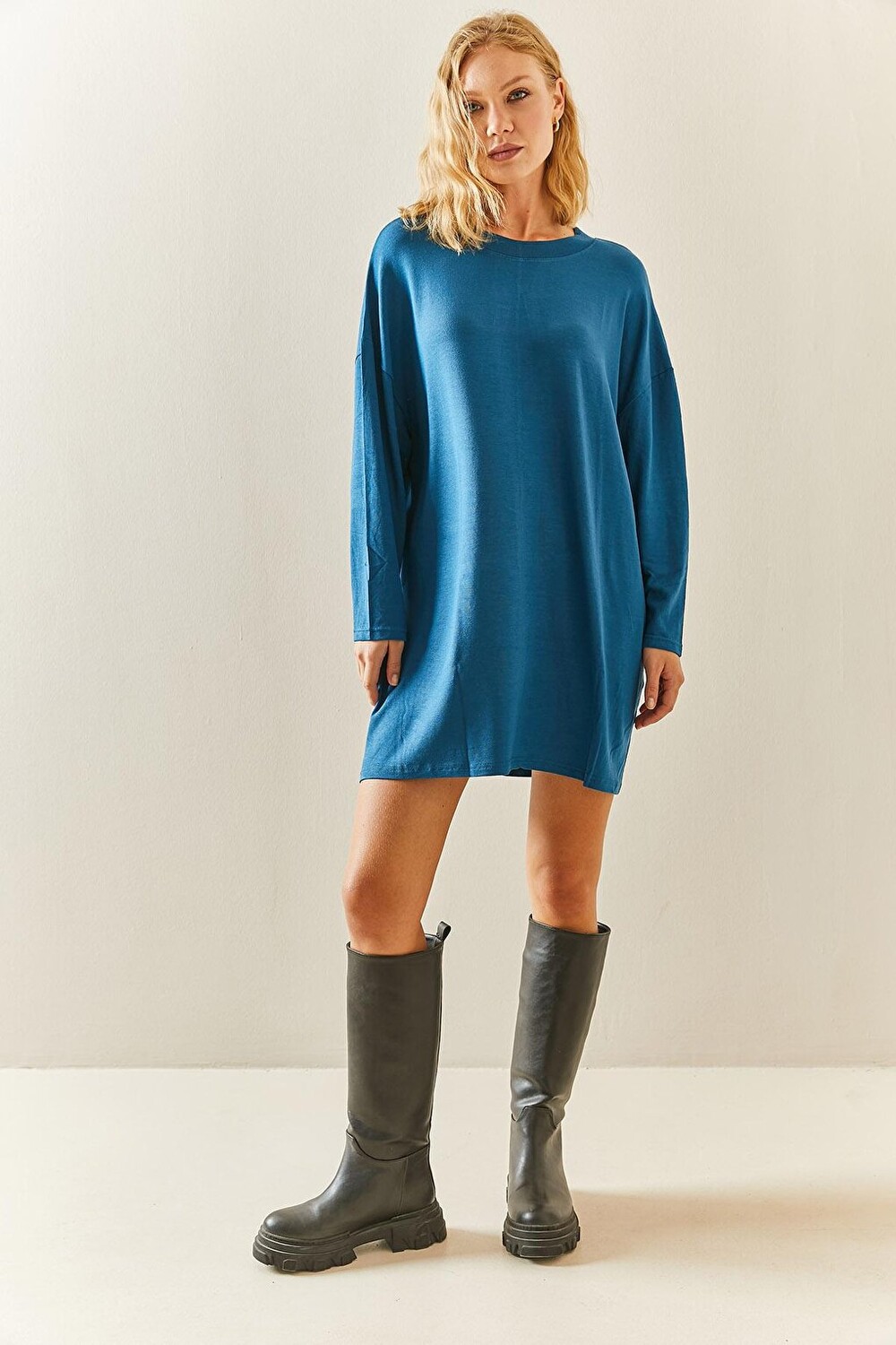 

Струящееся трикотажное платье Petrol Blue с круглым вырезом 3YXK6-47544-42 XHAN