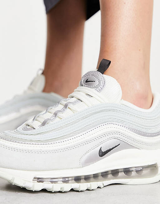 

Кроссовки Nike Air Max 97 серебристого и дымчато-серого цвета