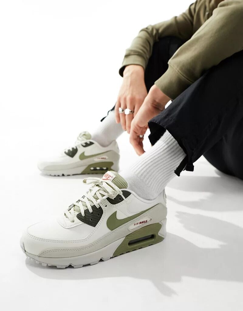 

Кроссовки Nike Air Max 90 цвета хаки и каменно-бежевого цвета