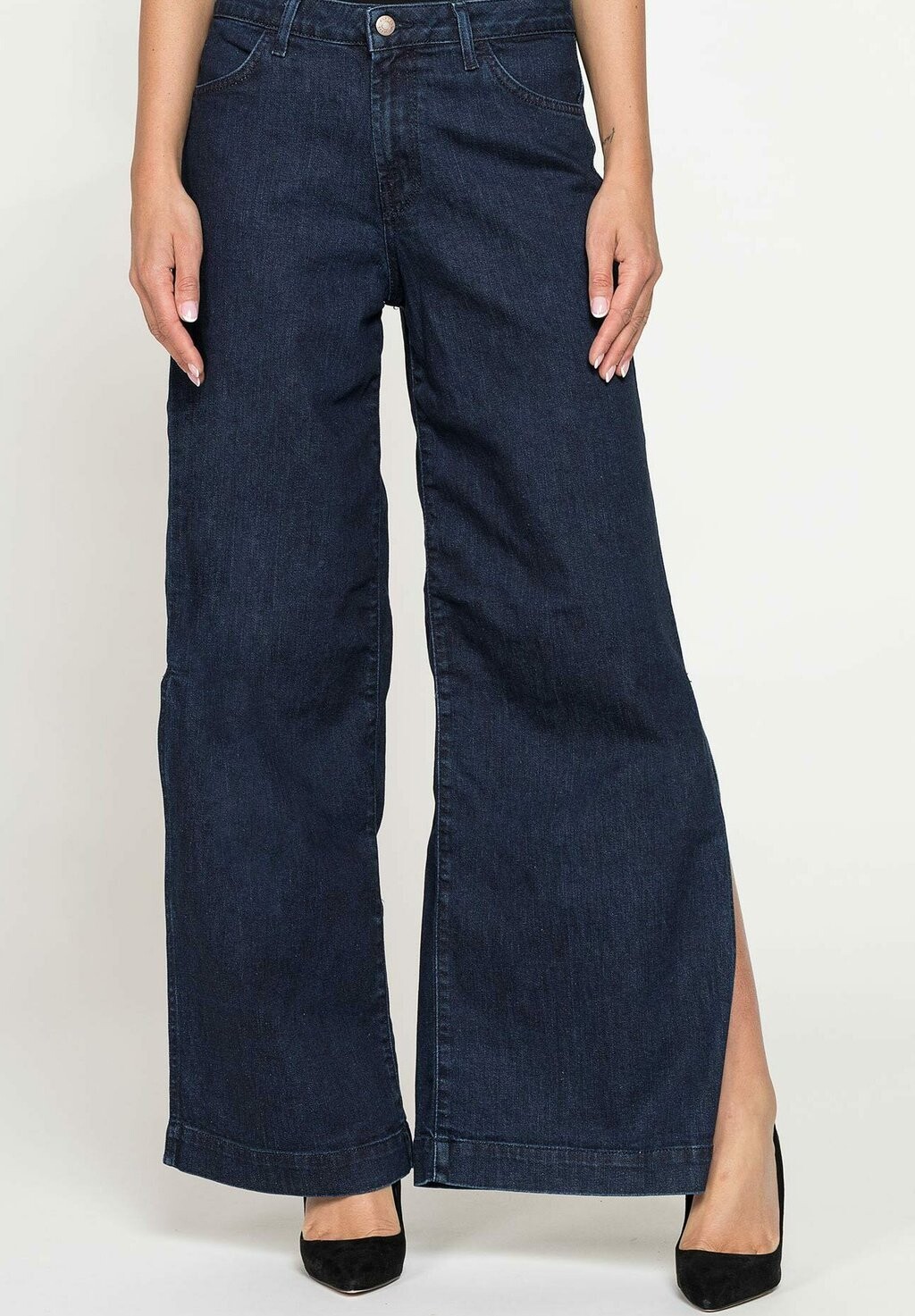 

Расклешенные джинсы Carrera Jeans