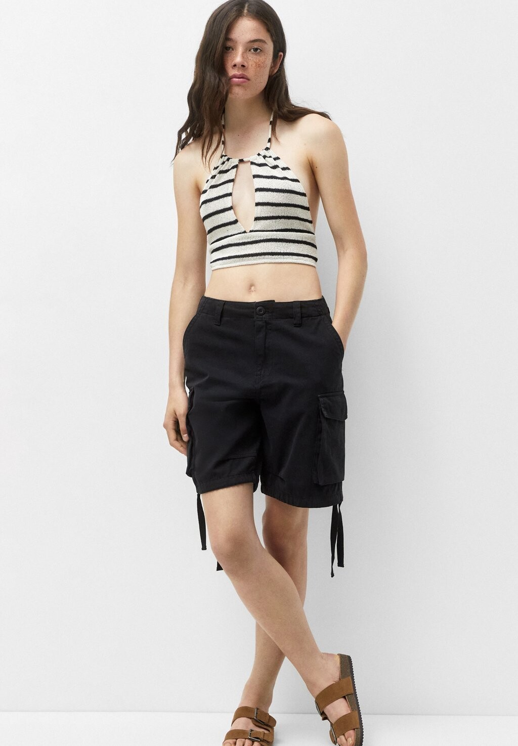 

Топ PULL&BEAR, черный