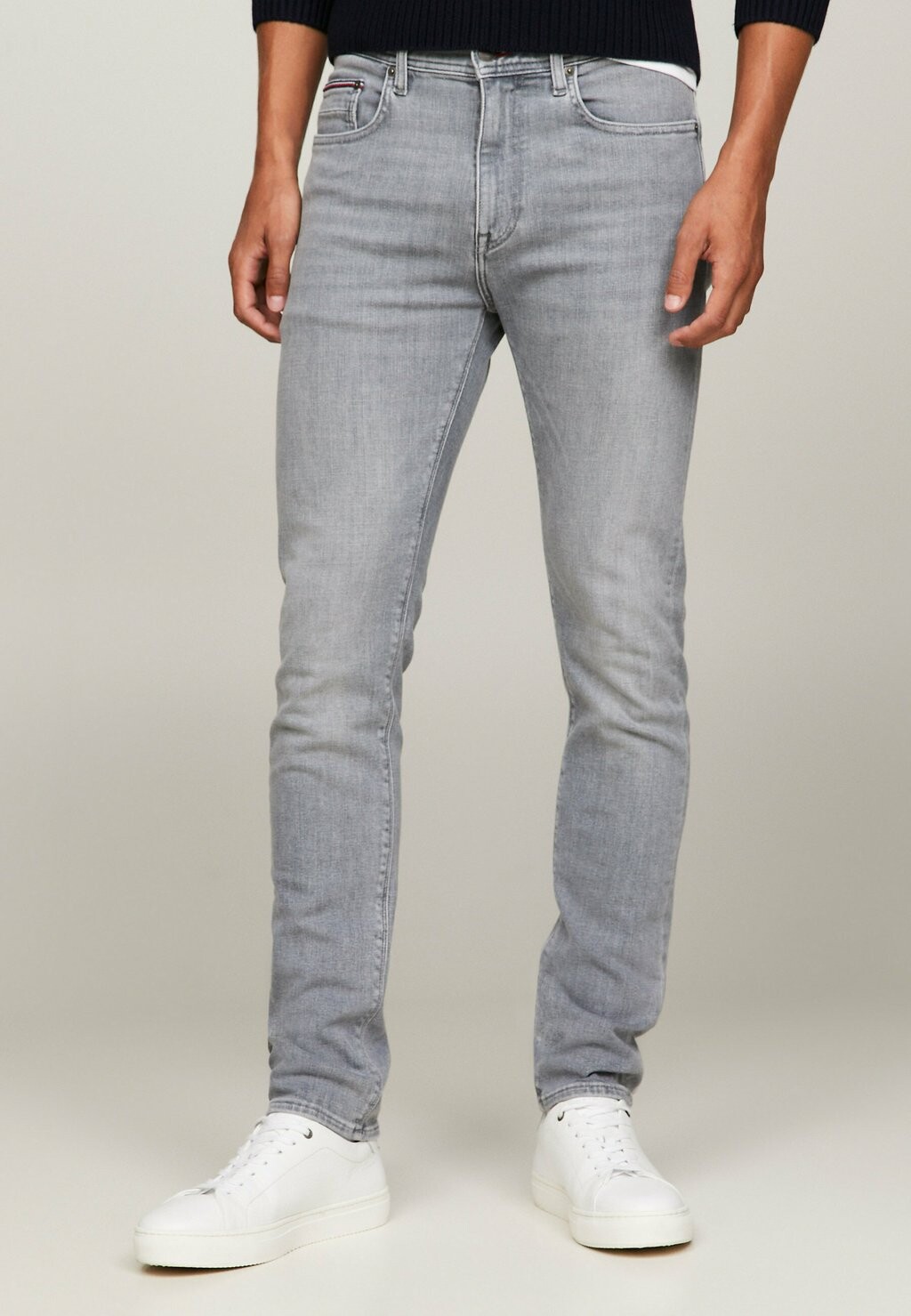 

Джинсы slim fit Tommy Hilfiger, цвет reed grey