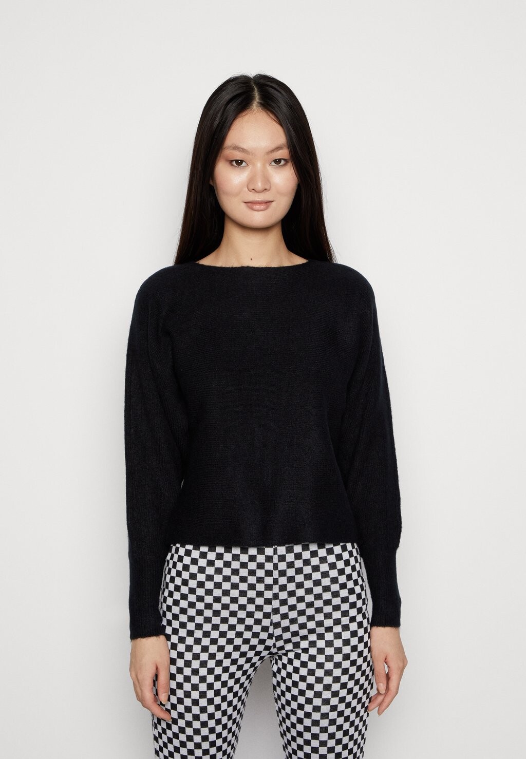 

Свитер Vero Moda, черный