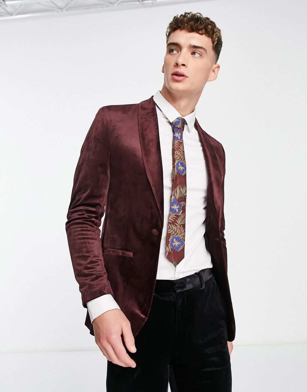 

Бордовый бархатный пиджак скинни Topman