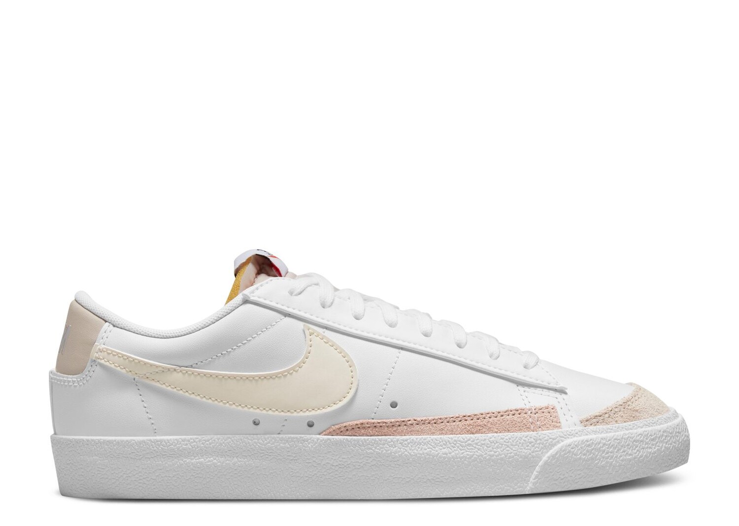 

Кроссовки Nike Wmns Blazer Low '77 'White Fossil Stone', белый