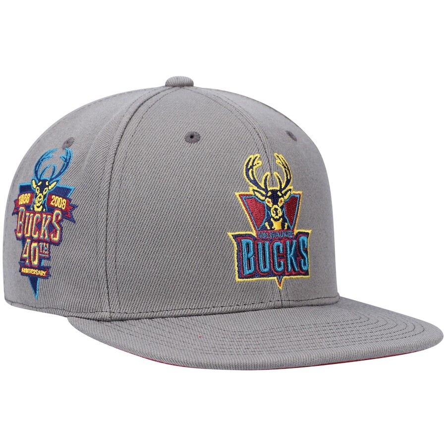 

Бейсболка Mitchell & Ness Milwaukee Bucks, угольный