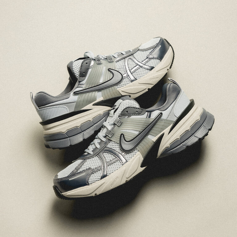 

Кроссовки Wmns V2K Run Nike, серый
