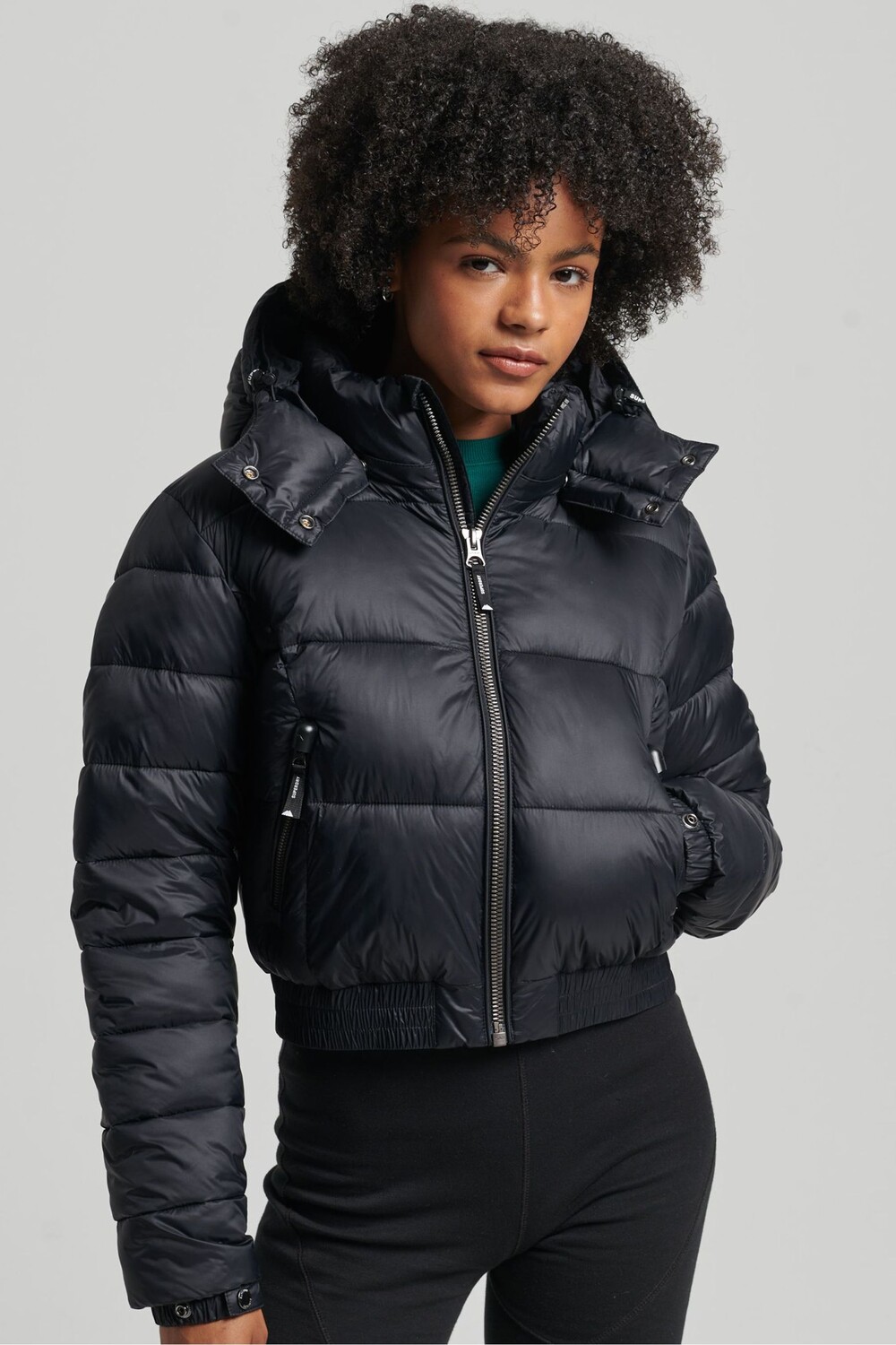 

Короткая куртка Fuji с капюшоном Superdry, черный