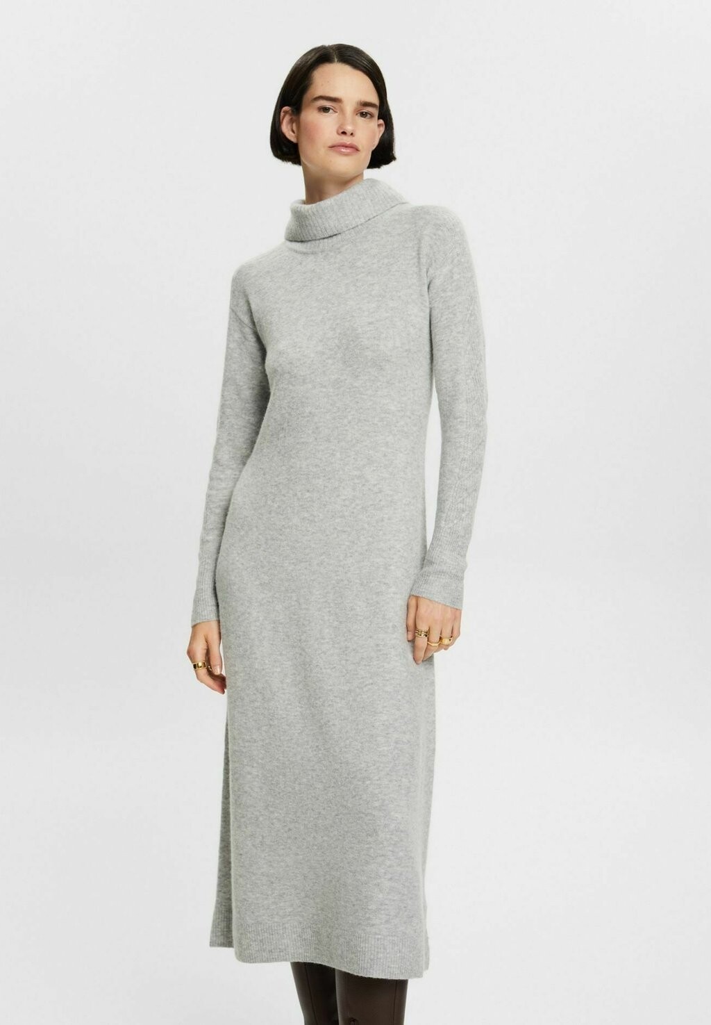 

Платье Стич Esprit, цвет light grey