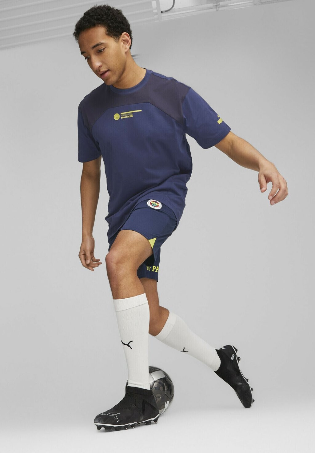 

Спортивные шорты Puma