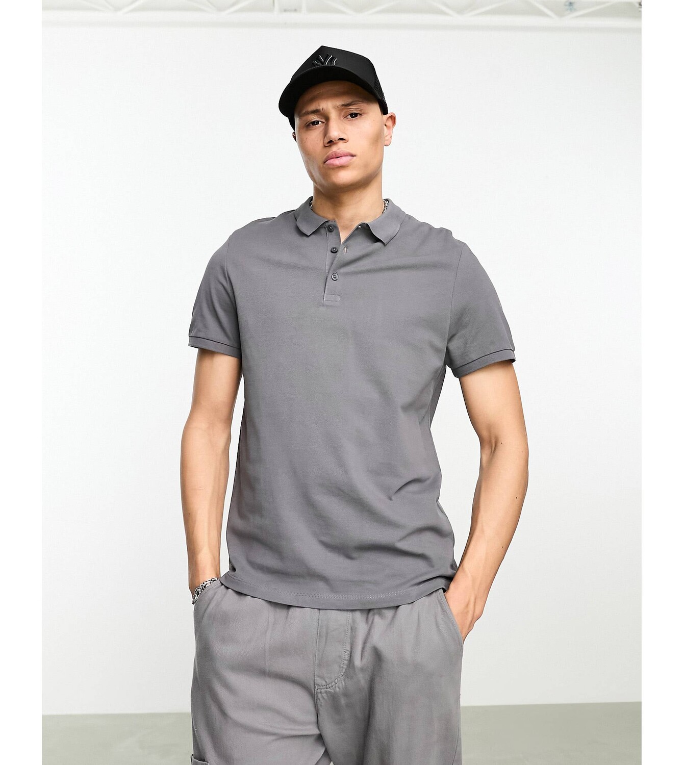 

Черная рубашка поло из пике ASOS DESIGN