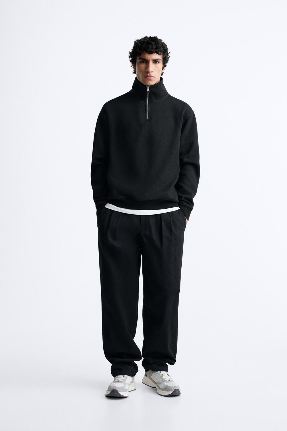 

Свитшот на молнии по четвертям ZARA, черный