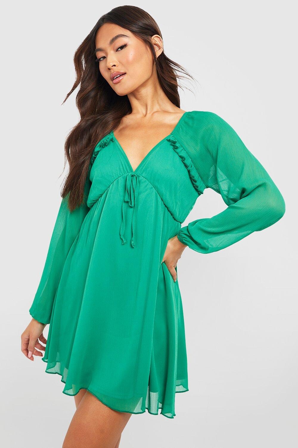 

Шифоновое платье с завязкой на бюсте Boohoo, зеленый