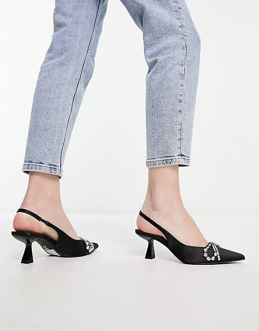 

Черные атласные босоножки с ремешком на пятке Steve Madden Affluence