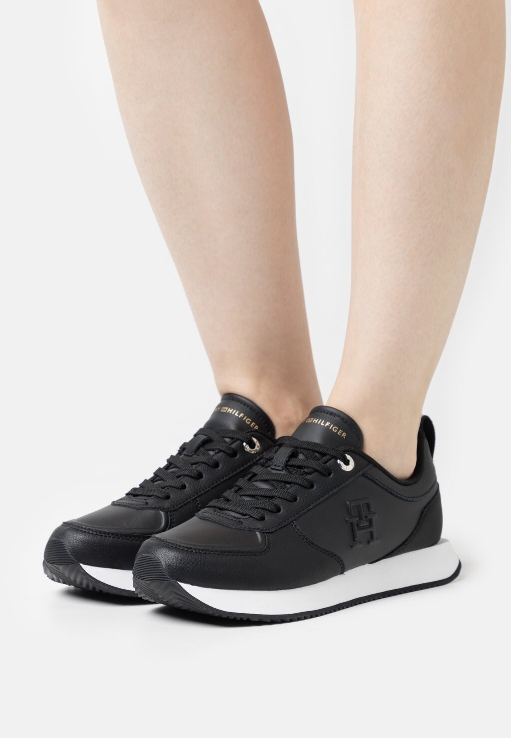 

Кроссовки Tommy Hilfiger, черный Casual Runner, черный