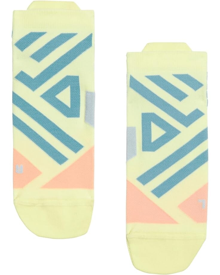 

Носки On Performance Low Socks, цвет Hay/Rose