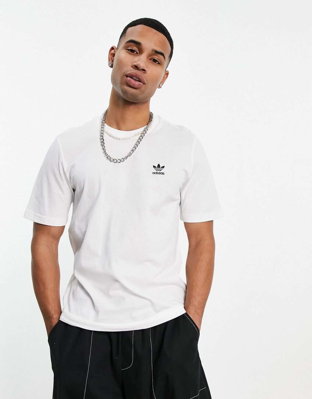 

Белая футболка adidas Originals Essentials, Белый