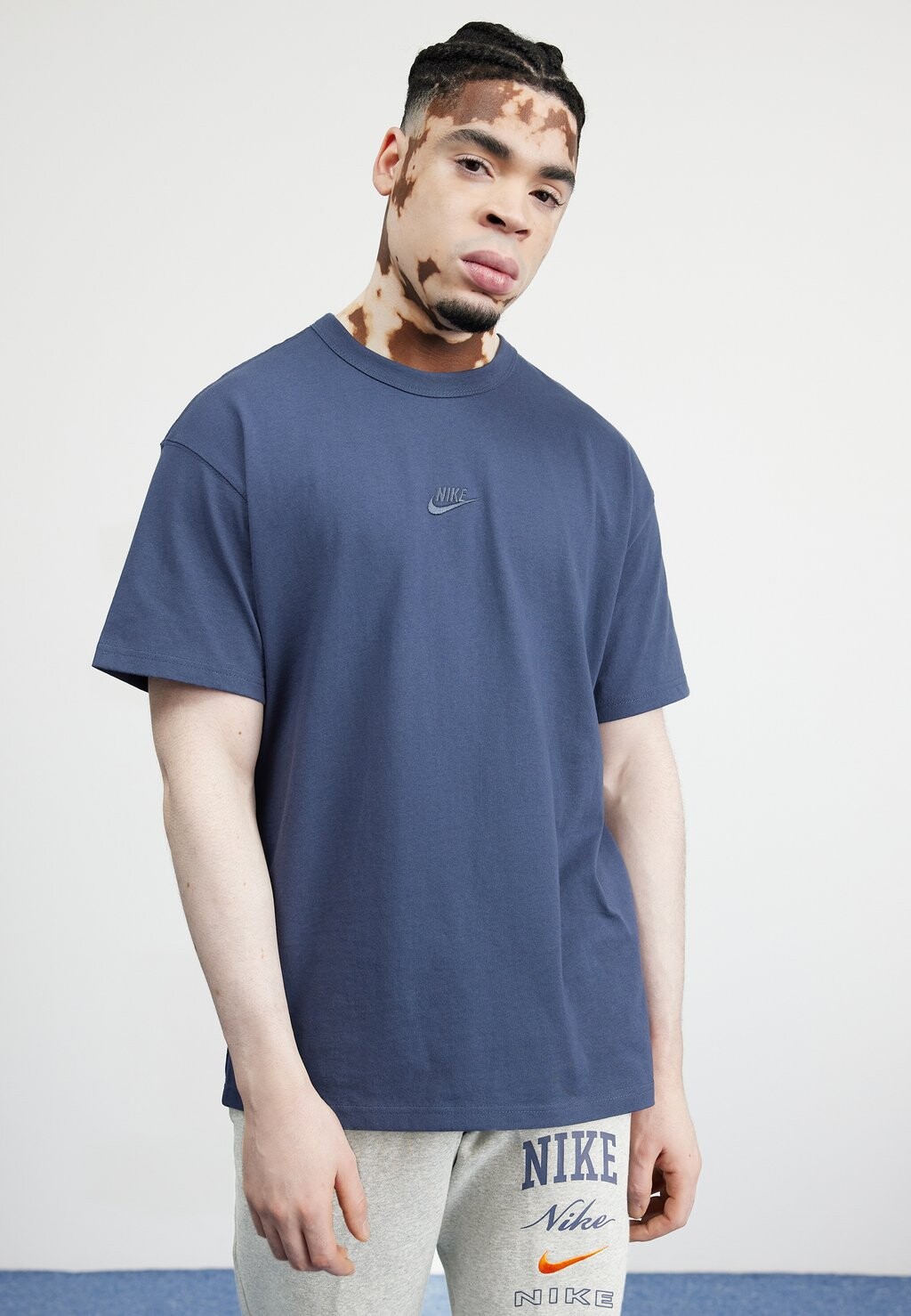 

Базовая футболка Sust Tee Nike, цвет thunder blue