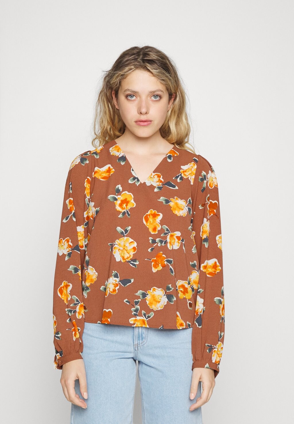 

Блузка Vero Moda VMHYMS SAGA V NECK, цвет aztec/hyms