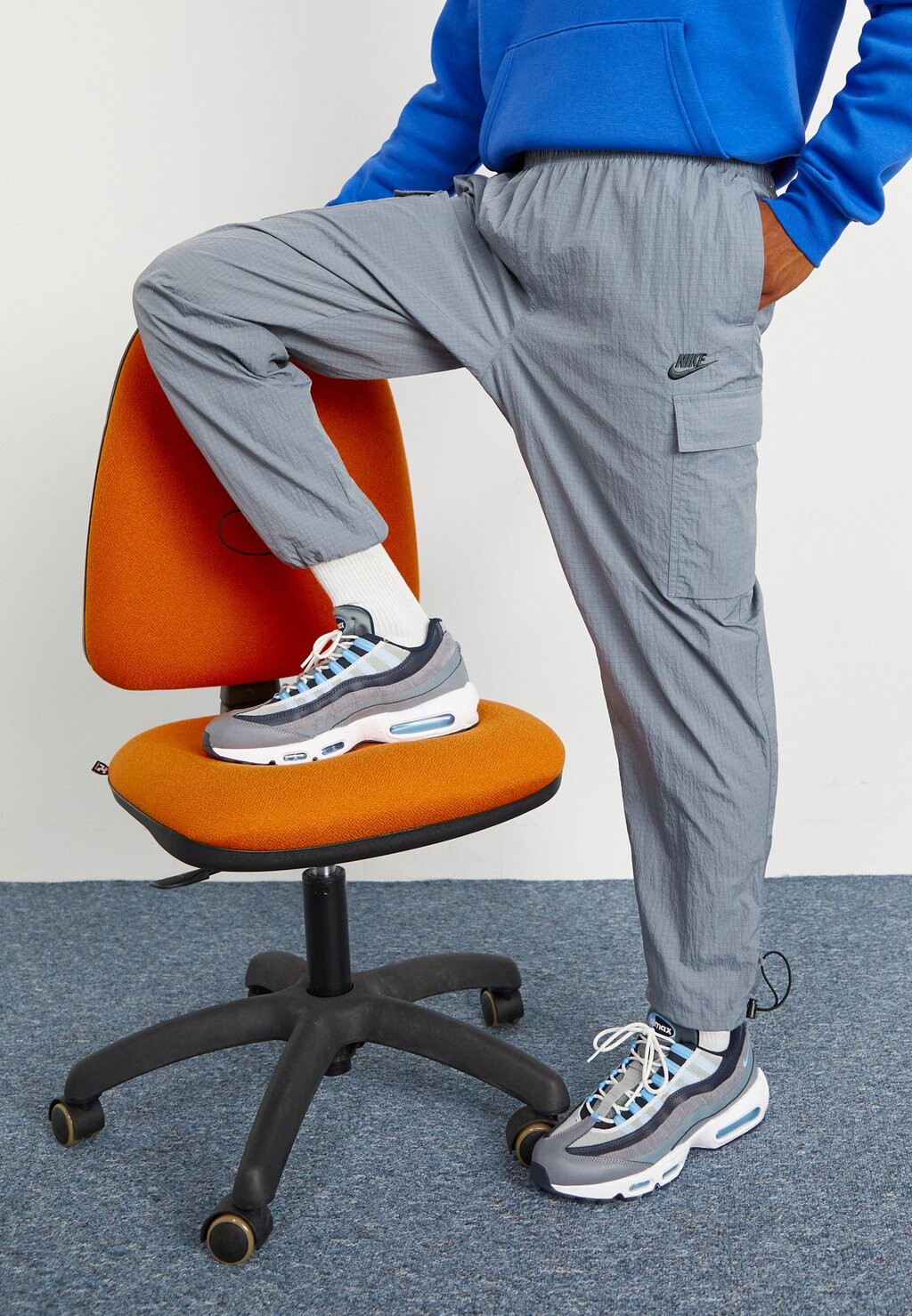 

Брюки карго Nike, серые
