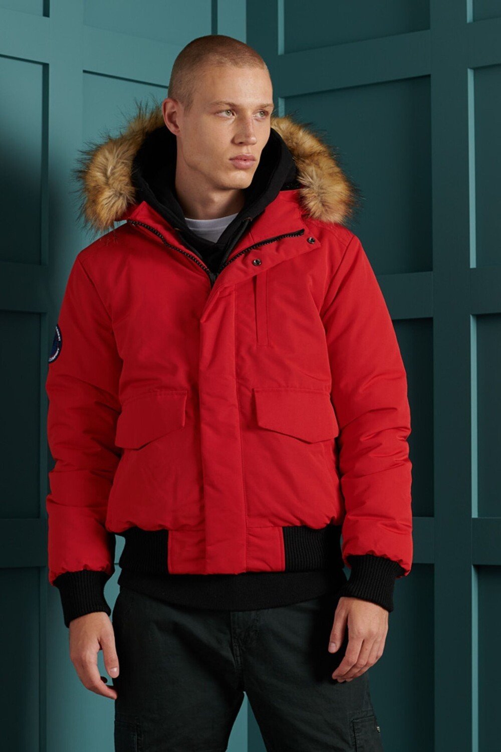 

Бомбер Everest Superdry, красный